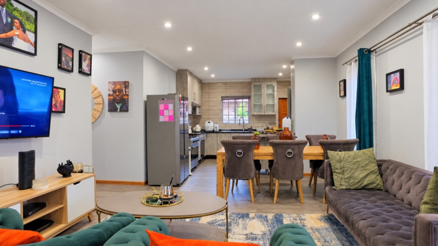 3 Bedroom Property for Sale in Waterkloof East North West